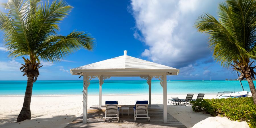 Nassau & The Bahamas - Luxury Beachfront